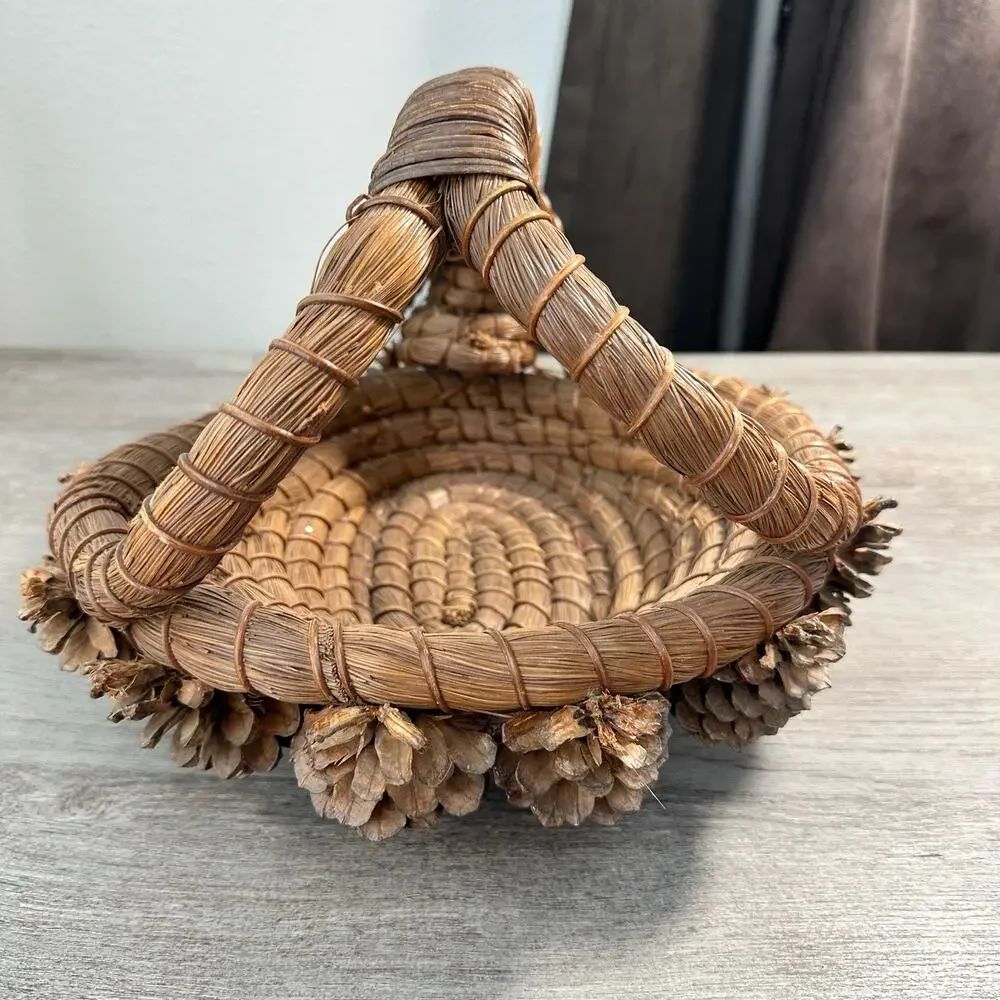 Vintage Native American Pine Needle Basket Bird with Pinecones